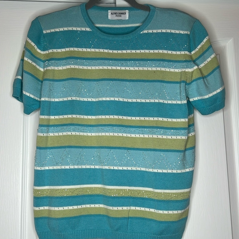 Vintage -Alfred Dunner Beaded Cropped PETITE Large Sweatshirt